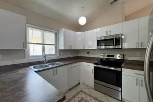 1038 W Jasmine Ln, North Lauderdale, FL 33068 - Photo 10