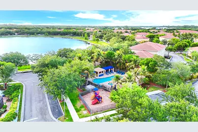 8070 Murano Circle, Palm Beach Gardens, FL 33418 - Photo 40