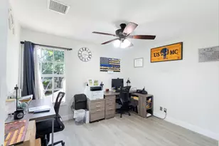 8070 Murano Cir, Palm Beach Gardens, FL 33418 - Photo 12