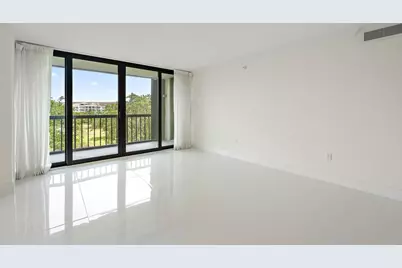 2450 Presidential Way #505, West Palm Beach, FL 33401 - Photo 4
