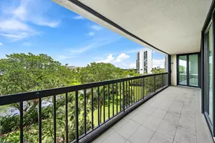 2450 Presidential Way, West Palm Beach, FL 33401 - Photo 20