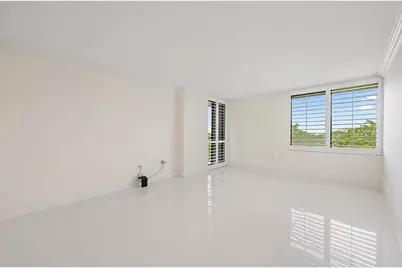 2450 Presidential Way #505, West Palm Beach, FL 33401 - Photo 14