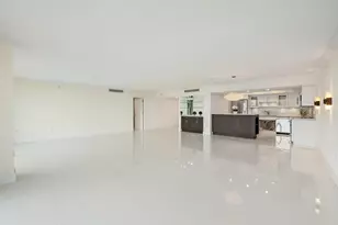 2450 Presidential Way, West Palm Beach, FL 33401 - Photo 6