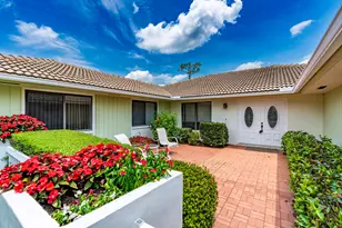 1543 SW Troon Cir, Palm City, FL 34990 - Photo 2