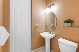 11302 Edgewater Cir, Wellington, FL 33414 - Photo 14