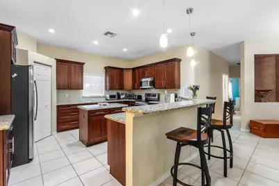 11302 Edgewater Circle, Wellington, FL 33414 - Photo 10
