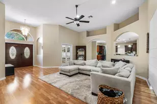 11302 Edgewater Cir, Wellington, FL 33414 - Photo 6