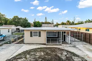 611 NE 34th St, Pompano Beach, FL 33064 - Photo 1