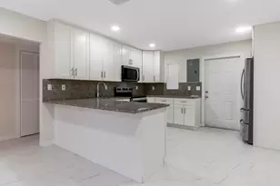 611 NE 34th St, Pompano Beach, FL 33064 - Photo 6