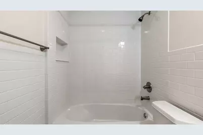 611 NE 34th Street, Pompano Beach, FL 33064 - Photo 12