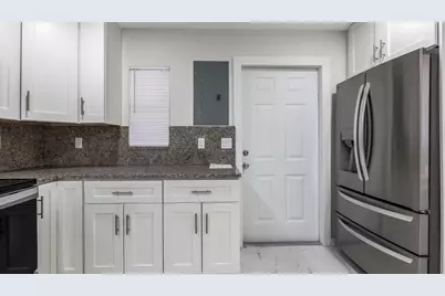 611 NE 34th Street, Pompano Beach, FL 33064 - Photo 8