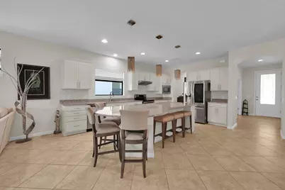 5040 Pendelton Square, Vero Beach, FL 32967 - Photo 6