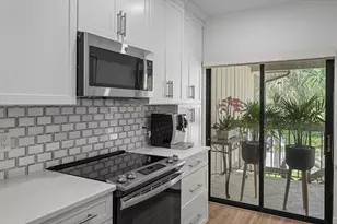 13400 Polo Rd, Wellington, FL 33414 - Photo 12