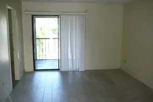 617 Ixoria Ave, Fort Pierce, FL 34982 - Photo 4