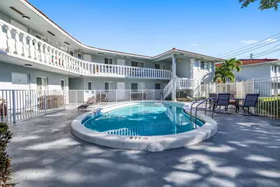 431 W Camino Real #5, Boca Raton, FL 33432 - Photo 2