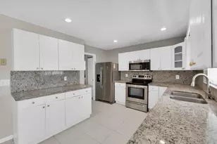 1909 NW 80th Ave, Margate, FL 33063 - Photo 12