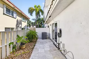 3221 NE 15th St, Pompano Beach, FL 33062 - Photo 14