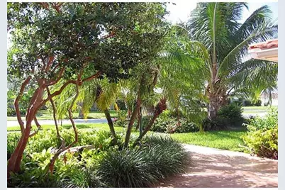5910 NE 21st Way, Fort Lauderdale, FL 33308 - Photo 2