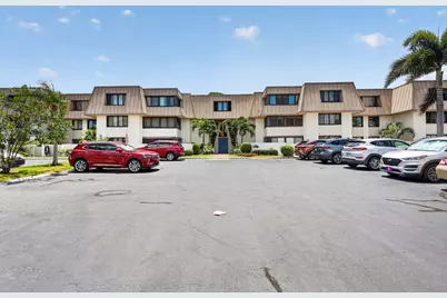 1800 SE Saint Lucie Boulevard #11-203, Stuart, FL 34996 - Photo 2