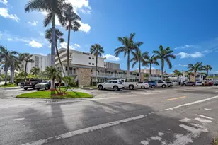 1110 N Riverside Dr, Pompano Beach, FL 33062 - Photo 4