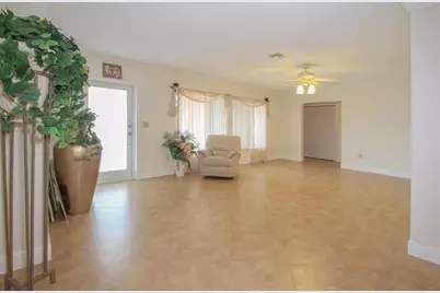 98 Seminole Lane, Boca Raton, FL 33487 - Photo 10