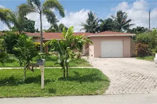 98 Seminole Ln, Boca Raton, FL 33487 - Photo 2