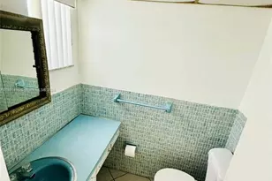 330 SE 2nd St, Hallandale Beach, FL 33009 - Photo 12