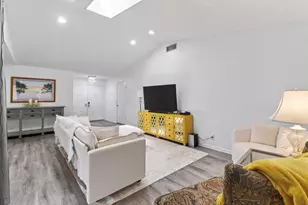 13289 Touchstone Pl, Palm Beach Gardens, FL 33418 - Photo 12