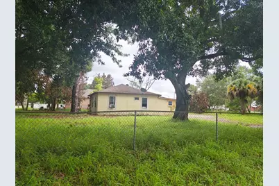 315 N 24th Street, Fort Pierce, FL 34950 - Photo 2