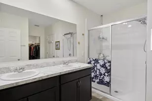652 SW Sareta Ave, Port Saint Lucie, FL 34953 - Photo 18