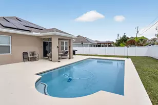 652 SW Sareta Ave, Port Saint Lucie, FL 34953 - Photo 4
