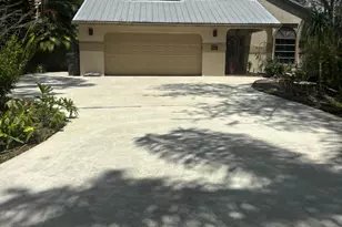 8259 N 155th Pl Pl N, Palm Beach Gardens, FL 33418 - Photo 1