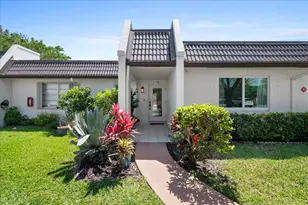 178 Lake Susan Ln, West Palm Beach, FL 33411 - Photo 2