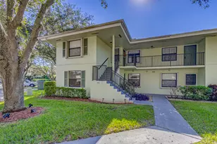 601 Sabal Ridge Cir, Palm Beach Gardens, FL 33418 - Photo 2