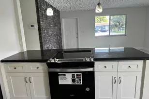 2811 NW 8th St, Pompano Beach, FL 33069 - Photo 4