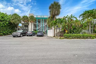 2715 NE 49th St, Fort Lauderdale, FL 33308 - Photo 1