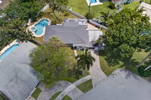 2740 NW 9th Ln, Wilton Manors, FL 33311 - Photo 24