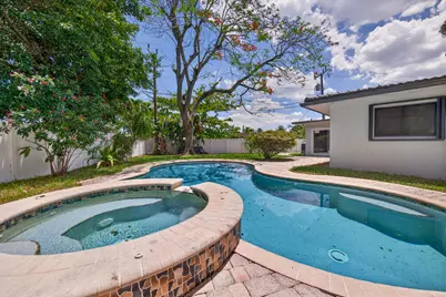2740 NW 9th Lane, Wilton Manors, FL 33311 - Photo 24
