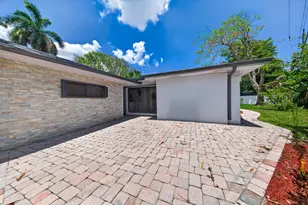 2740 NW 9th Ln, Wilton Manors, FL 33311 - Photo 26