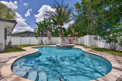 2740 NW 9th Lane, Wilton Manors, FL 33311 - Photo 22