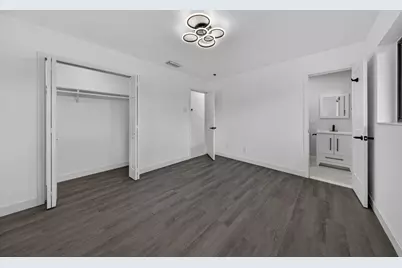 2740 NW 9th Lane, Wilton Manors, FL 33311 - Photo 18