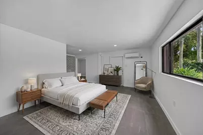 2740 NW 9th Lane, Wilton Manors, FL 33311 - Photo 4