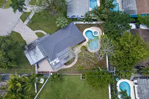 2740 NW 9th Ln, Wilton Manors, FL 33311 - Photo 12