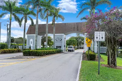 220 Seville J, Delray Beach, FL 33446 - Photo 22