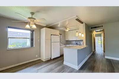 220 Seville J, Delray Beach, FL 33446 - Photo 4