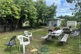 2218 Roosevelt St, Hollywood, FL 33020 - Photo 18