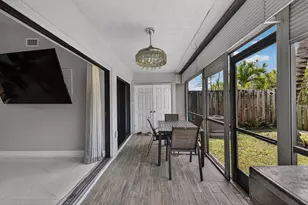 1036 E Lakes Dr, Pompano Beach, FL 33064 - Photo 32
