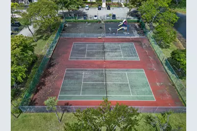 1036 E Lakes Drive, Pompano Beach, FL 33064 - Photo 44