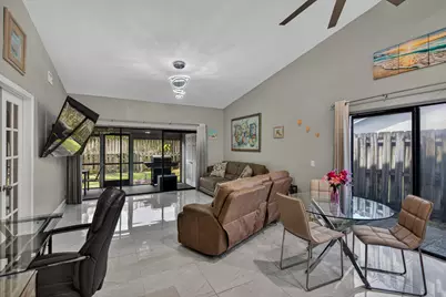 1036 E Lakes Drive, Pompano Beach, FL 33064 - Photo 18
