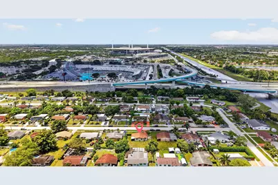 20131 NW 14th Place, Miami Gardens, FL 33169 - Photo 2